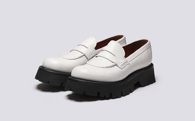 Grenson Hattie Womens Loafers in White Tumbled Leather GRS212629
